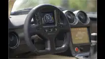 Ultraleichter V8-Renner