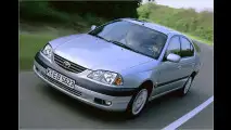 Aufgemöbelter Avensis