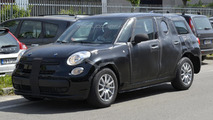 Alfa Romeo SUV spy photo
