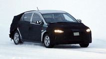2016 Hyundai Prius competitor spy photo
