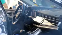 2019 Audi Q8 spy photo