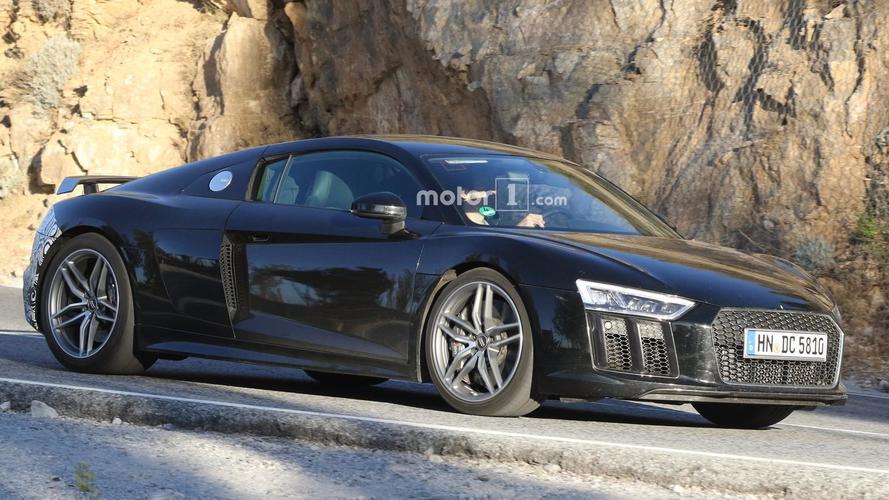 New Audi R8 version spy photo