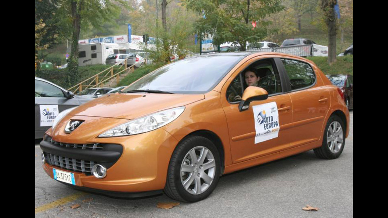 Peugeot 207 - Auto Europa 2007