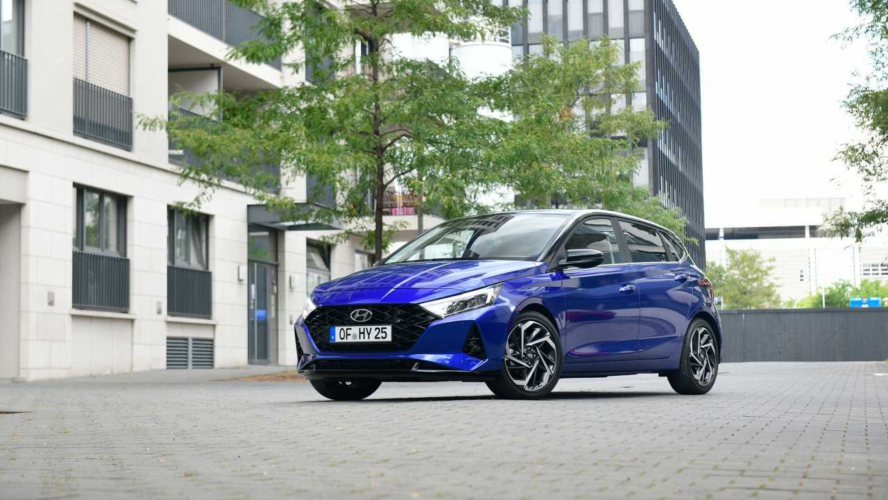 Nuova Hyundai i20, test della pre serie