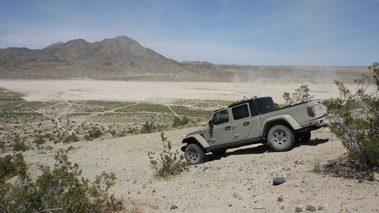 2020 Jeep Gladiator Mojave Exterior Off-Roading