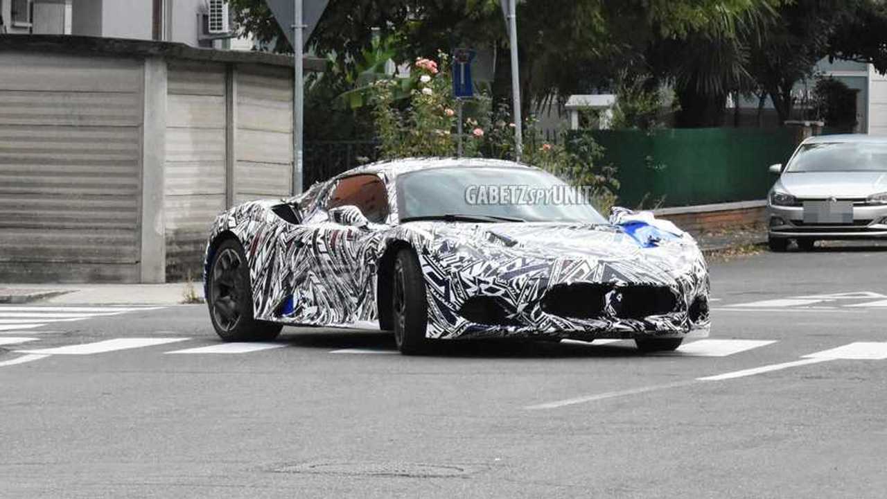 Maserati MC20 yeni casus fotoğraflar