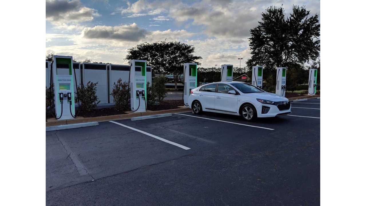hyundai ioniq electric 3