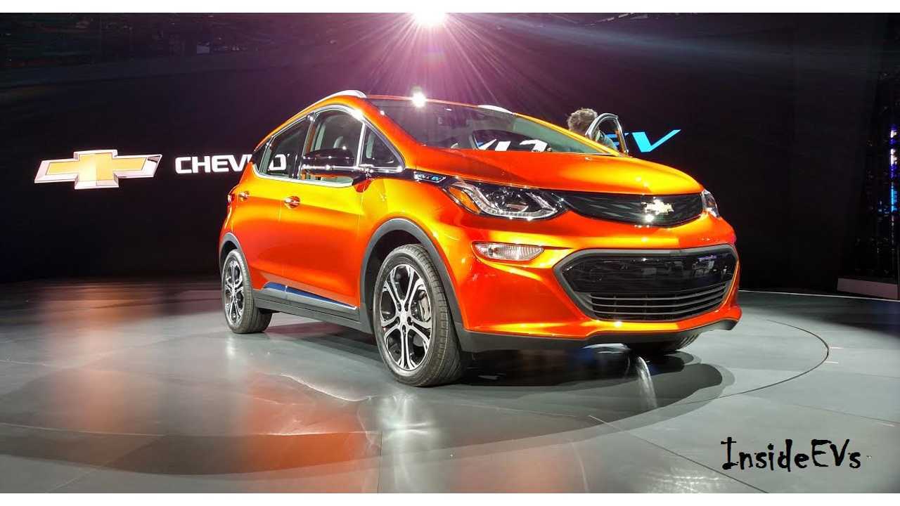 2017 Chevrolet Bolt Looking Good At NAIAS: (InsideEVs / Tom Moloughney)