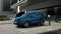 Peugeot e-Rifter charging