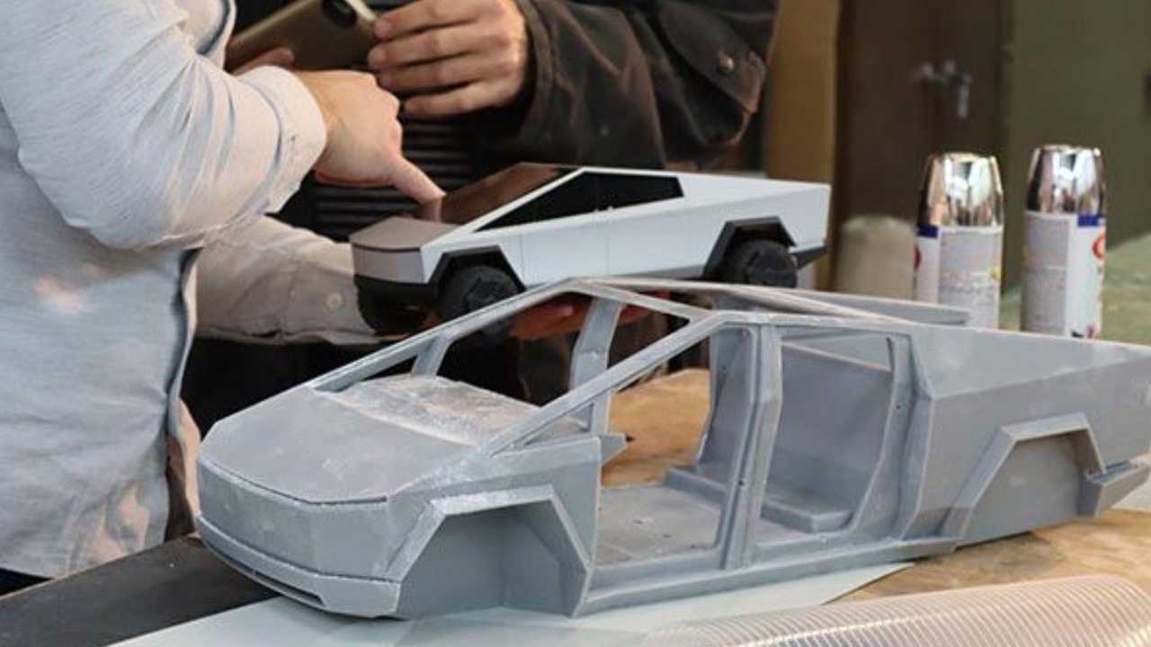 Tesla Cybertruck by Hot Wheels