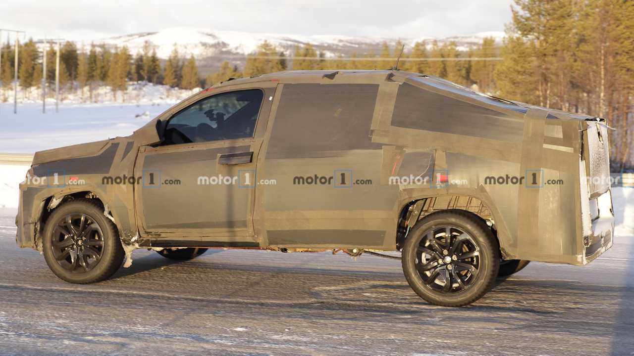 Fiat Strada 2021 - Novos flagras na neve