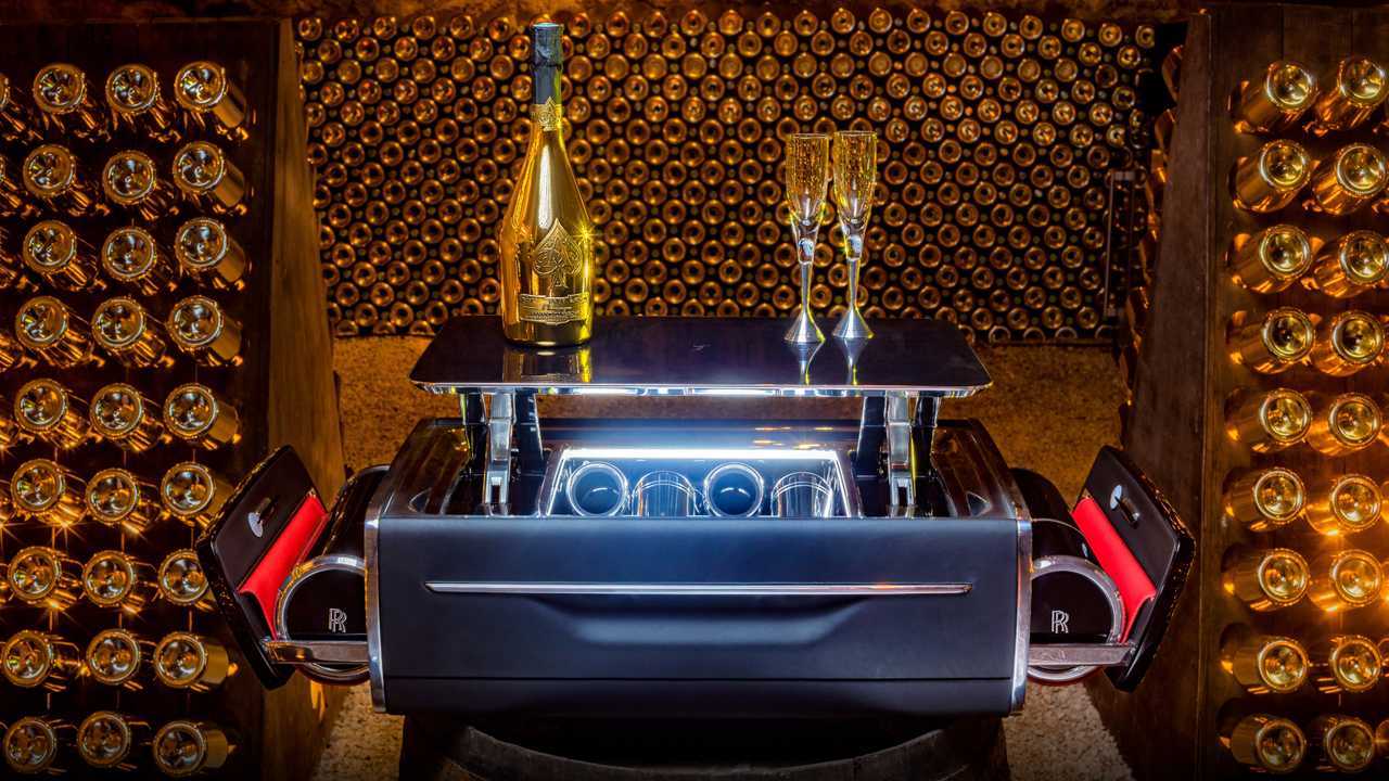 Rolls-Royce champagne chest