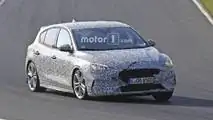 Ford Focus hot version prototype spy photo