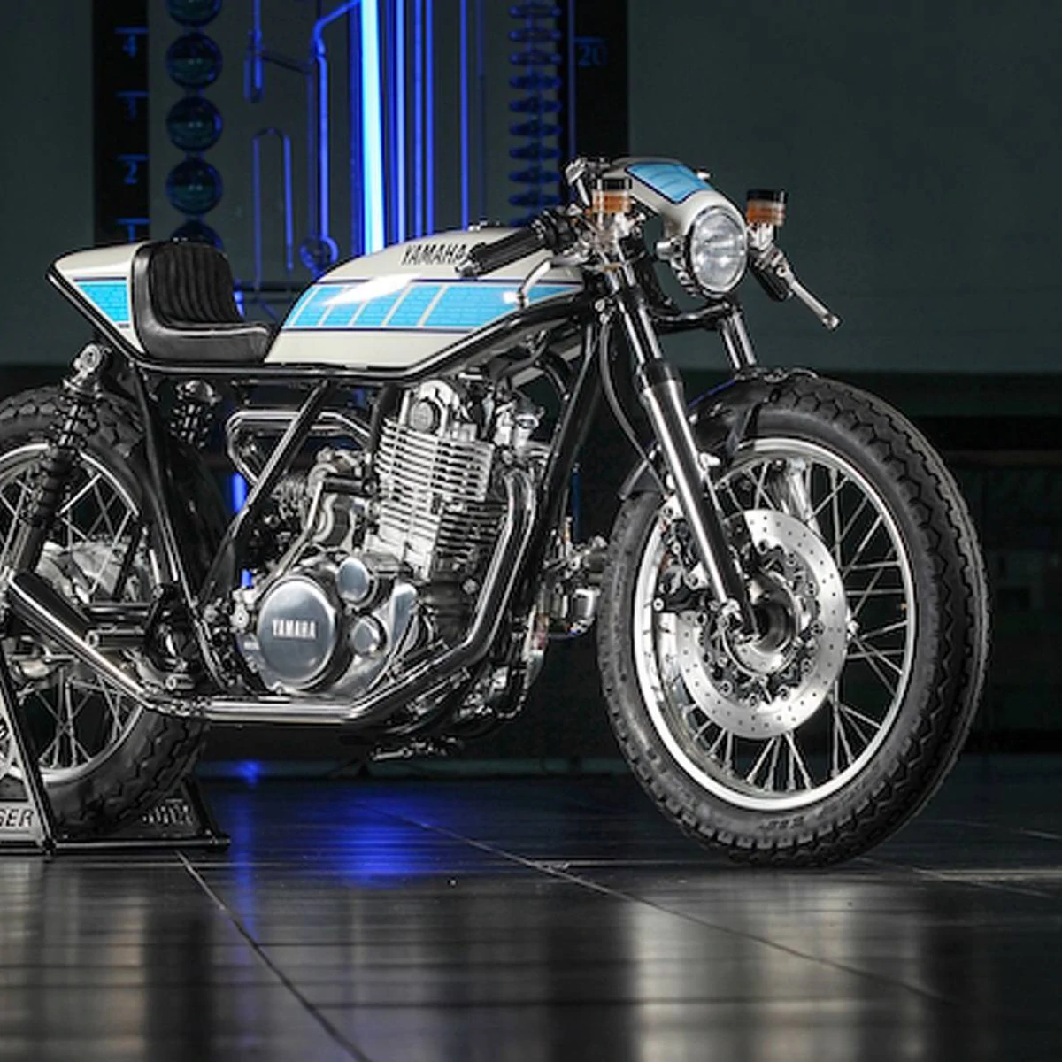 Yard Built Yamaha SR400 Honors MotoGP
