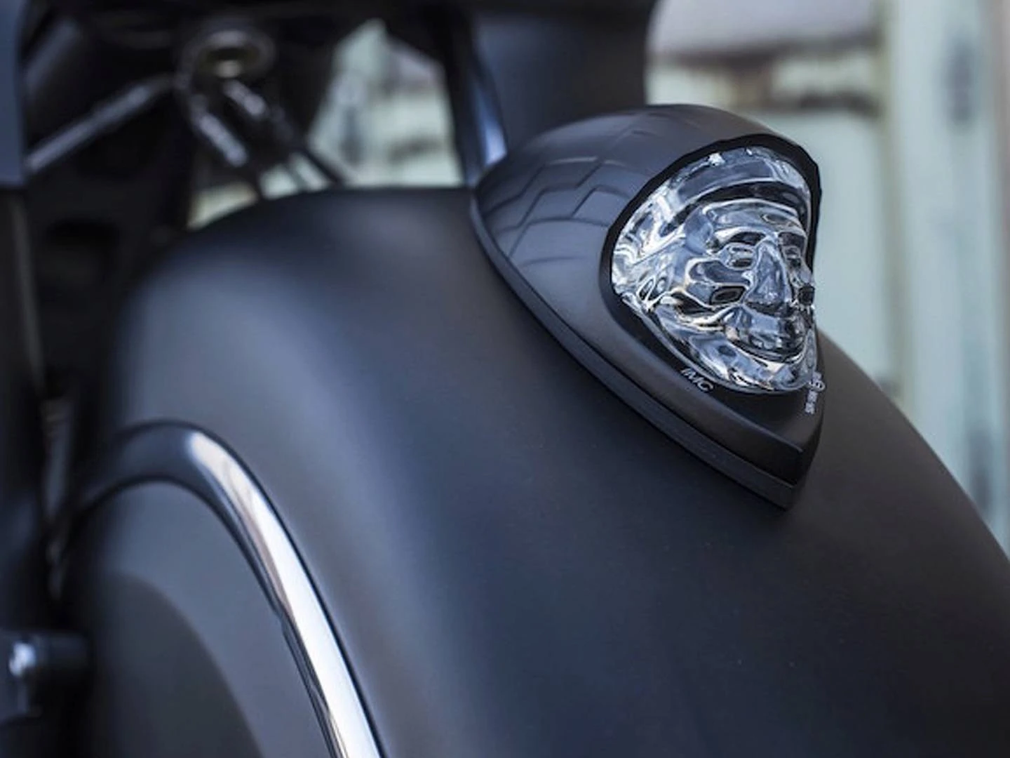 indian-chieftain-dark-horse-