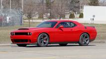 Dodge Challenger Hellcat Drag Pack casus fotoğraf