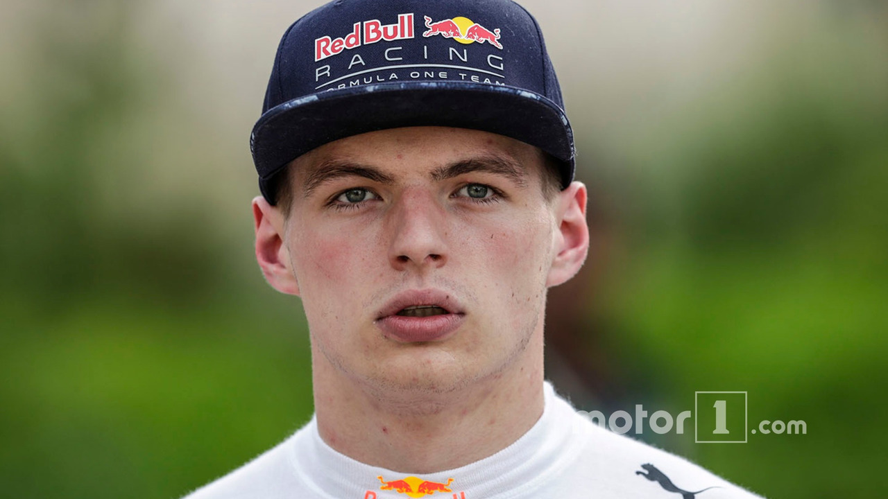 max verstappen red bull hat