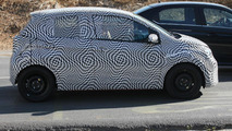 Next-gen Citroen C1 or Peugeot 107 spy photo 03.09.2013
