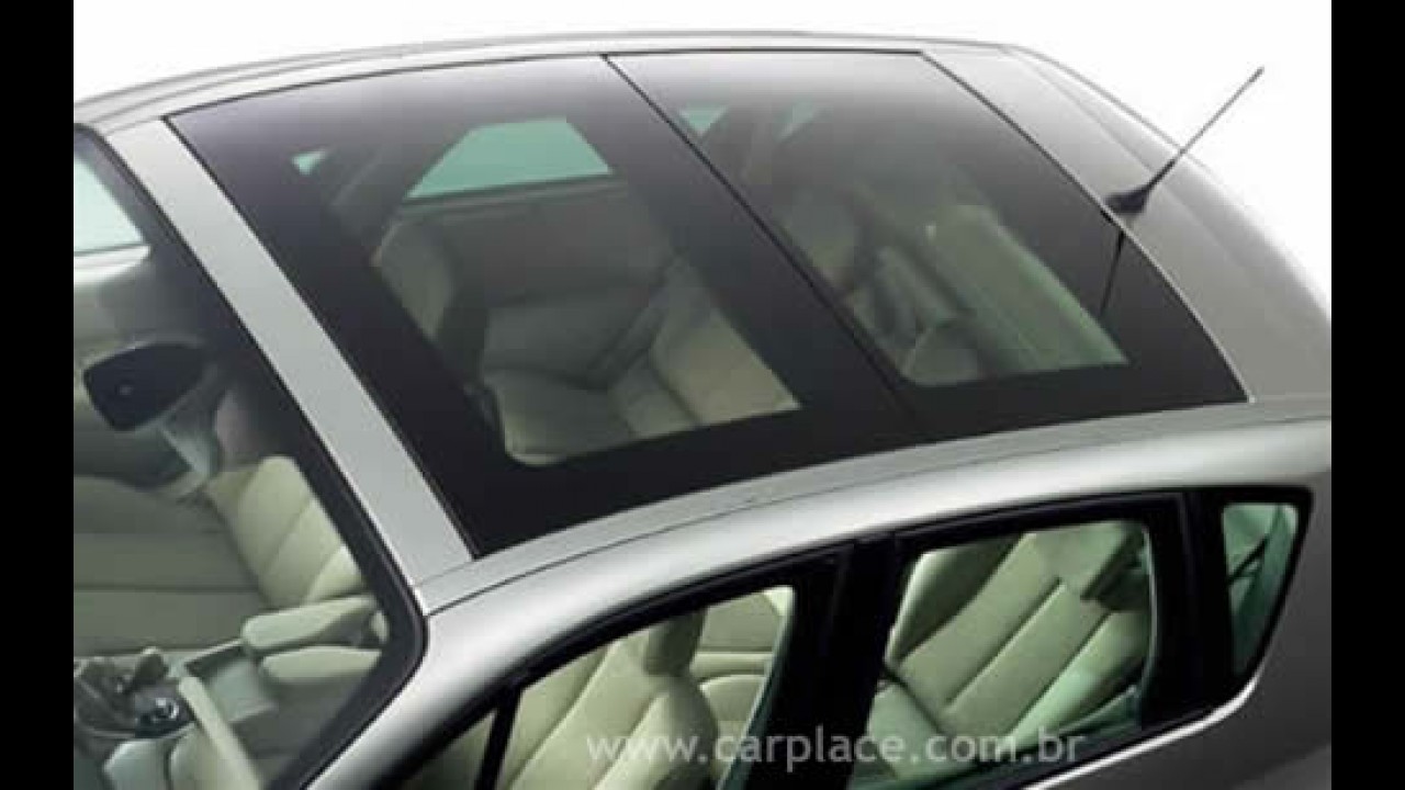 Renault anuncia Grand Scénic e Megane Coupé - Vendas começam em fevereiro de 2008