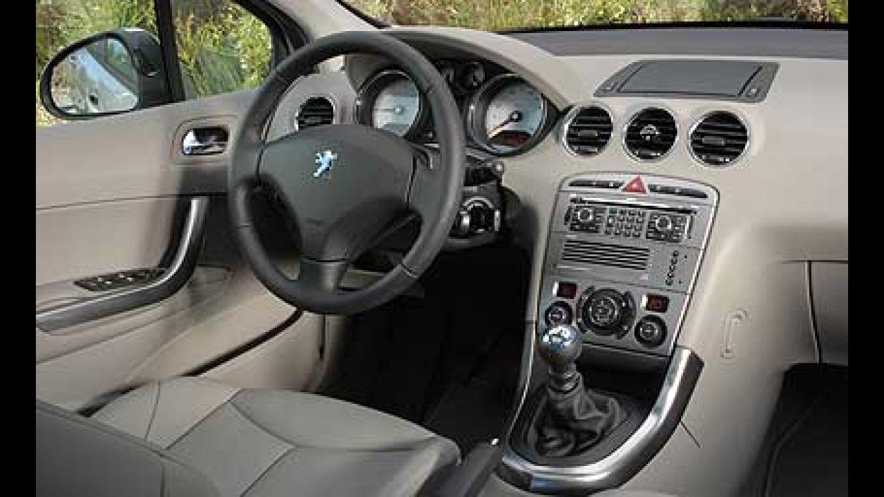 Novo Peugeot 308 será lançado oficialmente em setembro