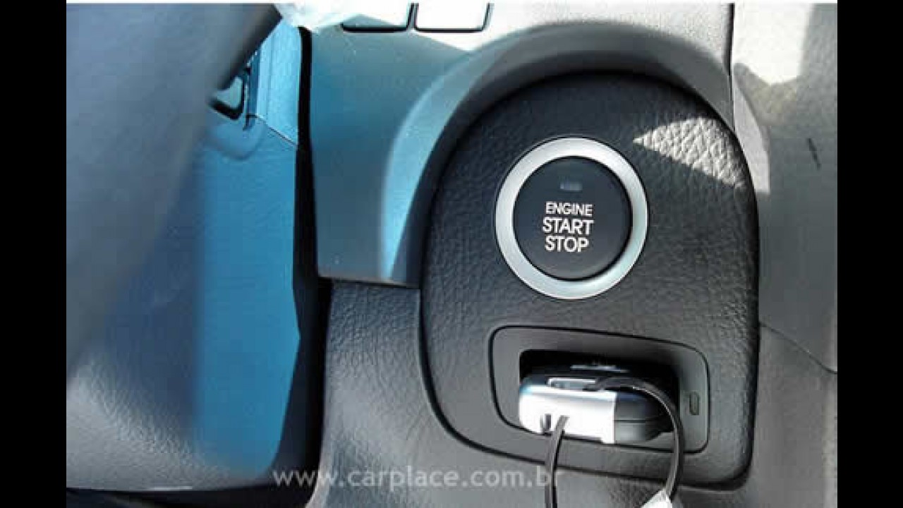 Novas fotos do Kia Borrego 2009 revelam detalhes internos do SUV
