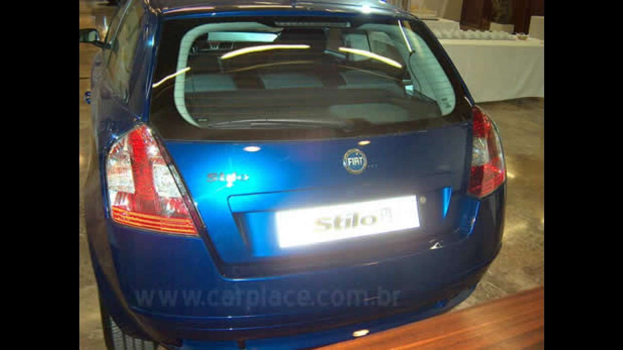 Fiat Stilo 2008 - Câmbio automático e pequenas mudanças no visual