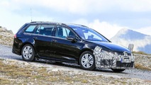 VW Golf R facelift spy photo