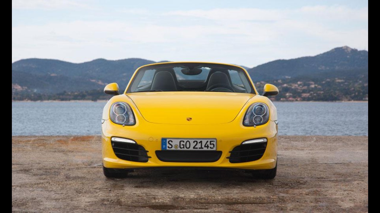 Análise CARPLACE (Esportivos): Camaro vai mal nas vendas de maio e SLK se aproxima
