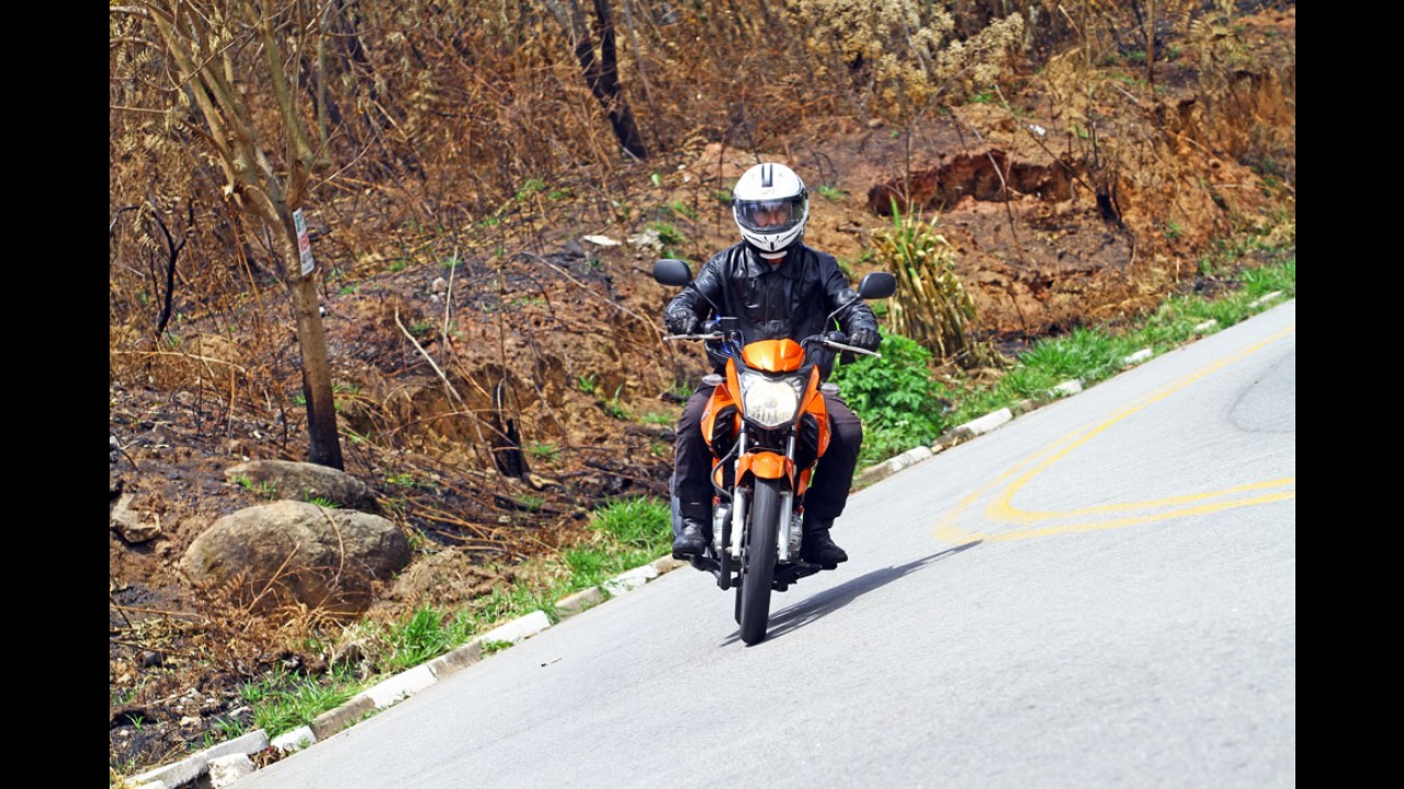 Garagem MOTO #4: Yamaha Fazer 150 e Honda CG 150 fazem duelo de pesos leves