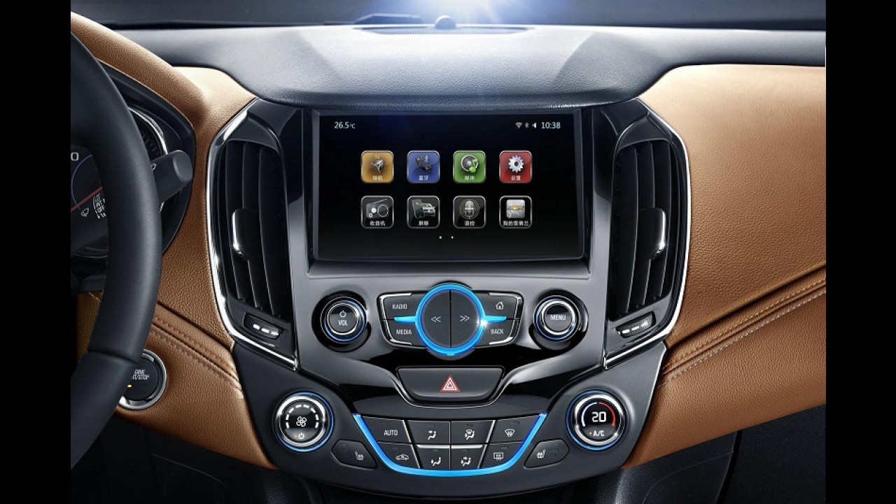 Revelado! Confira o interior do novo Chevrolet Cruze 2015
