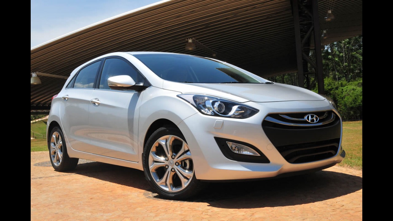 Hatches médios: segmento recua em relação a 2012 e Cruze Hatch lidera