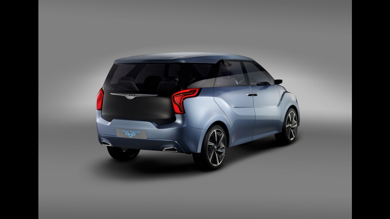 Salão de Nova Déli: Hyundai adianta primeiras imagens da minivan Hexa Space Concept