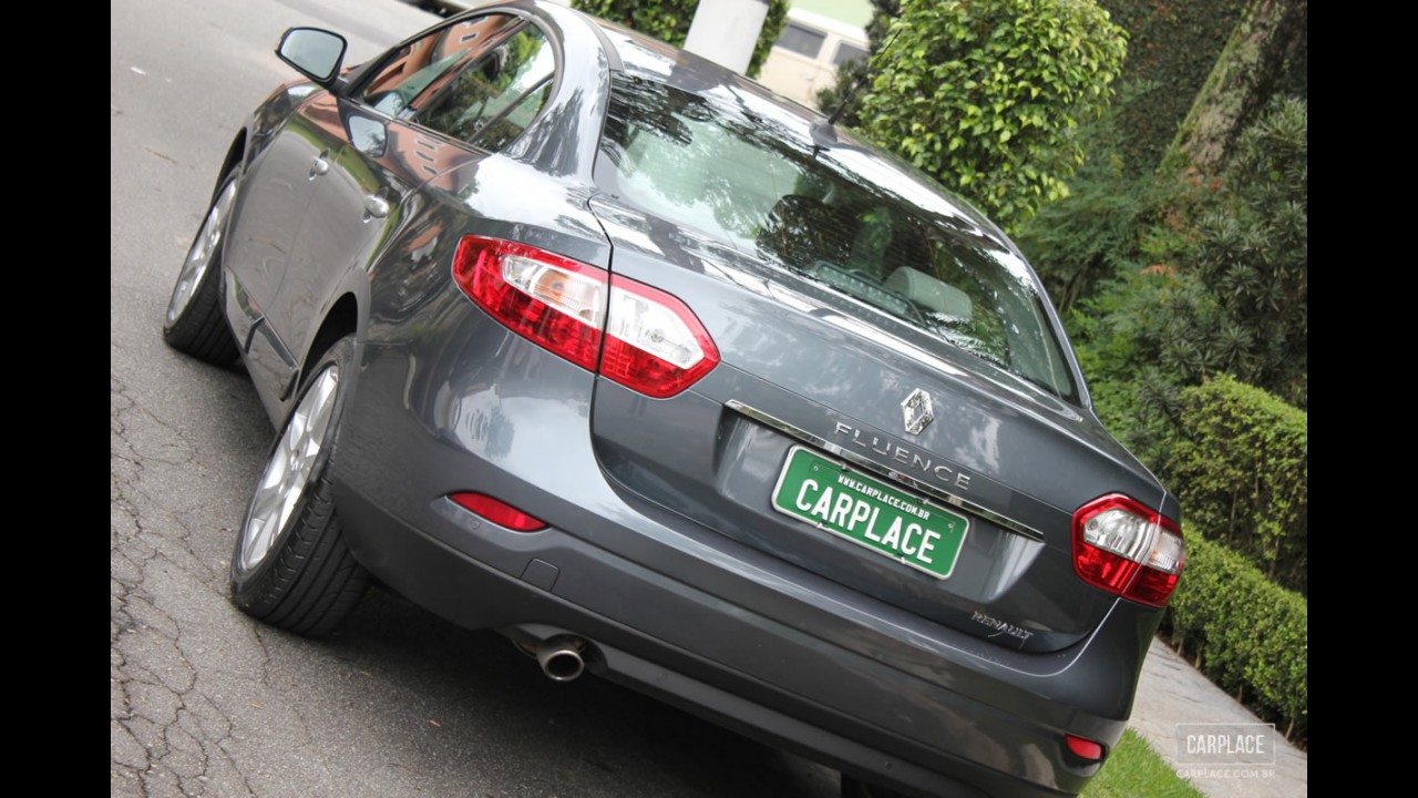 Especial Sedãs Médios CARPLACE: Renault Fluence Privilège 2.0 CVT