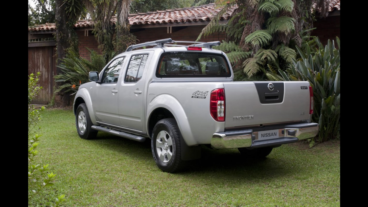 Nissan lança Frontier 2012 com nova cor e novos itens - Preço inicial é de R$ 85.390