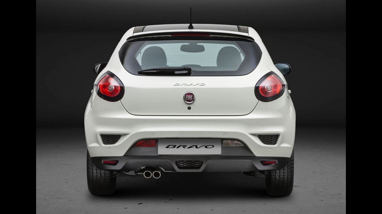 Fiat Bravo 2016 ganha novos itens e versão BlackMotion