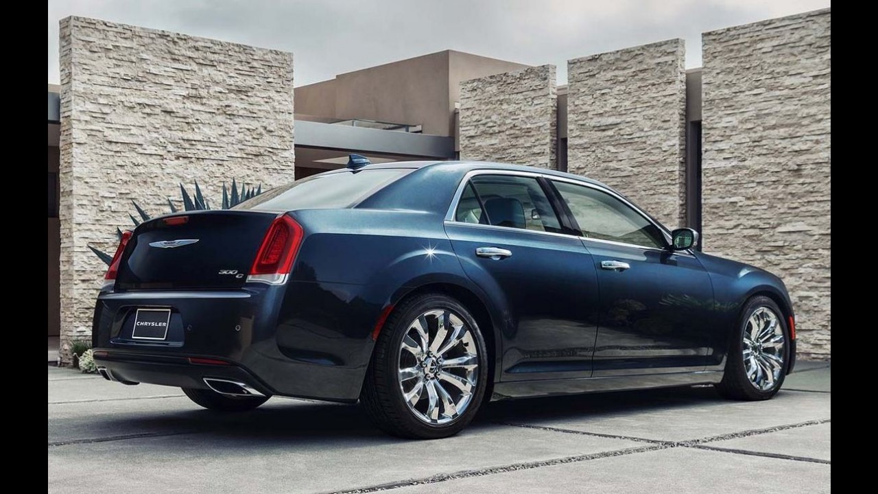 Atualizado, Chrysler 300C 2015 chega ao Brasil por R$ 204,9 mil