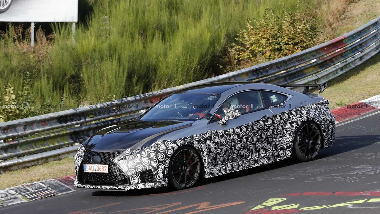 Lexus RC F GT spy photo