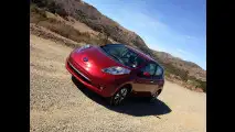 Nissan Leaf, l'elettrica sulle strade della California 