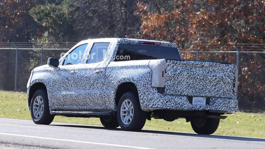2019 Chevrolet Silverado spy photo