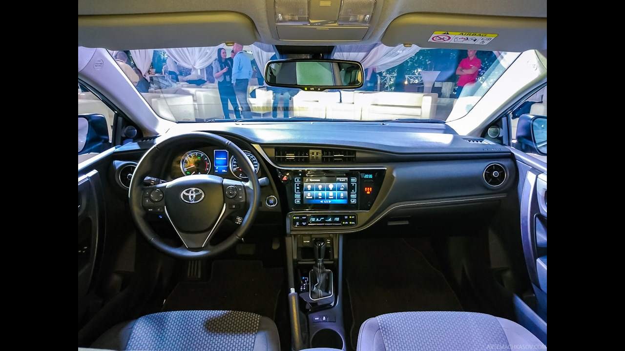 Veja mais do novo Toyota Corolla 2017 ao vivo durante apresentação