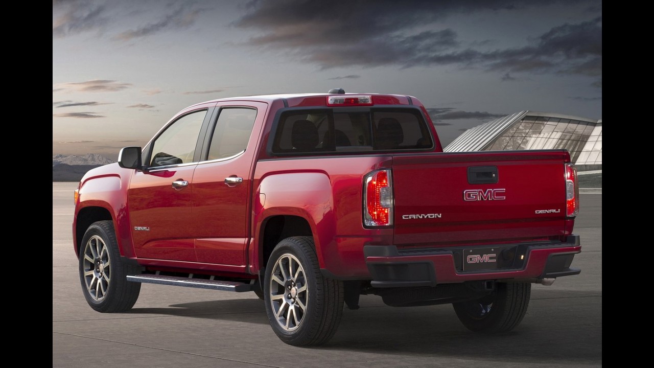 Prima rica da S10, GMC Canyon estreia motor V6 de 312 cv e câmbio de oito marchas