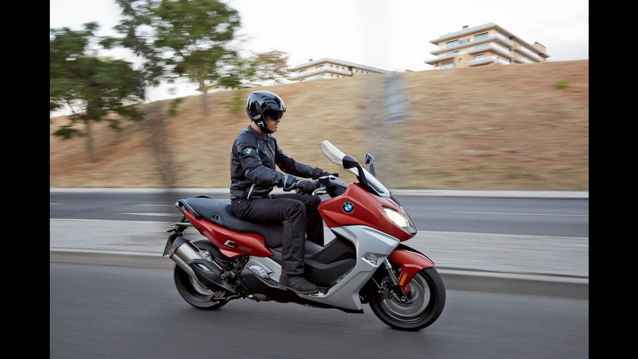 Novos scooters BMW C650 Sport e GT chegam ao Brasil em maio