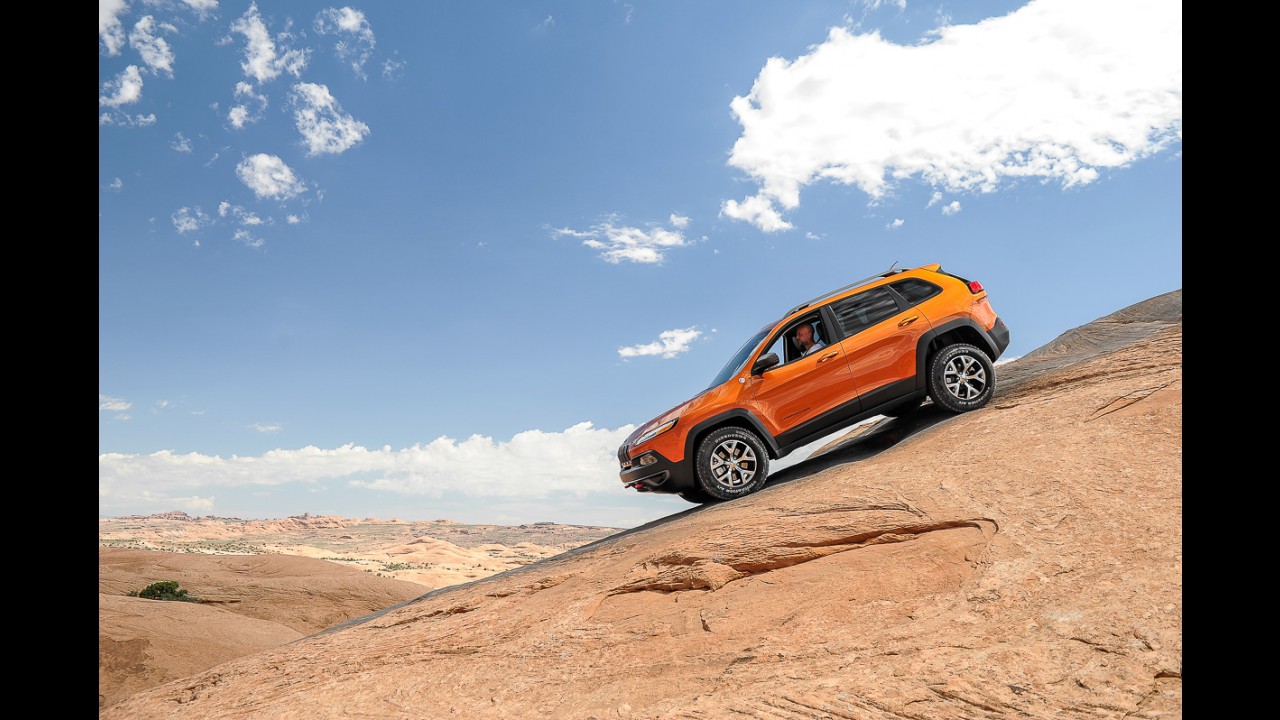 Jeep reduz preço do Cherokee Longitude, Limited e Trailhawk em R$ 15 mil