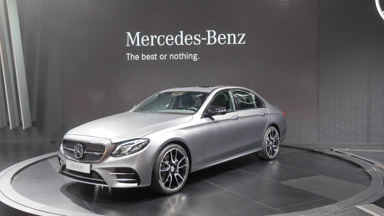 Salão do Automóvel: Mercedes lança GLC 250 Coupe no Brasil por R$ 299,9 mil - veja todas as atrações