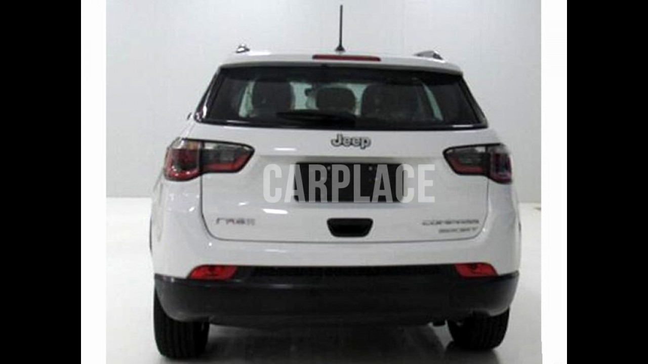 Flagra! Jeep Compass 2017 aparece sem disfarces poucos dias antes da estreia