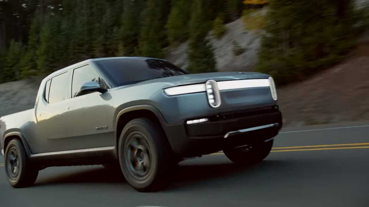Rivian Shows Old Prototype Of R1T On YouTube And New One On Twitter