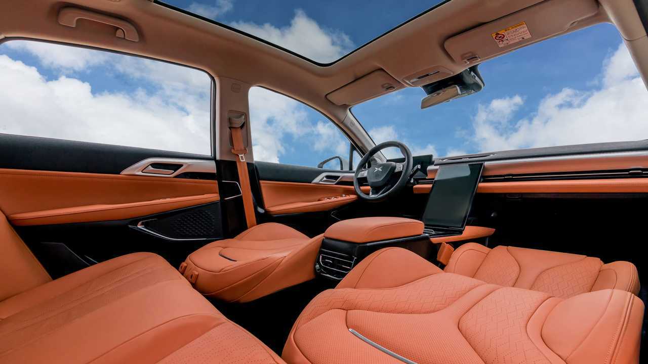 XPeng P5