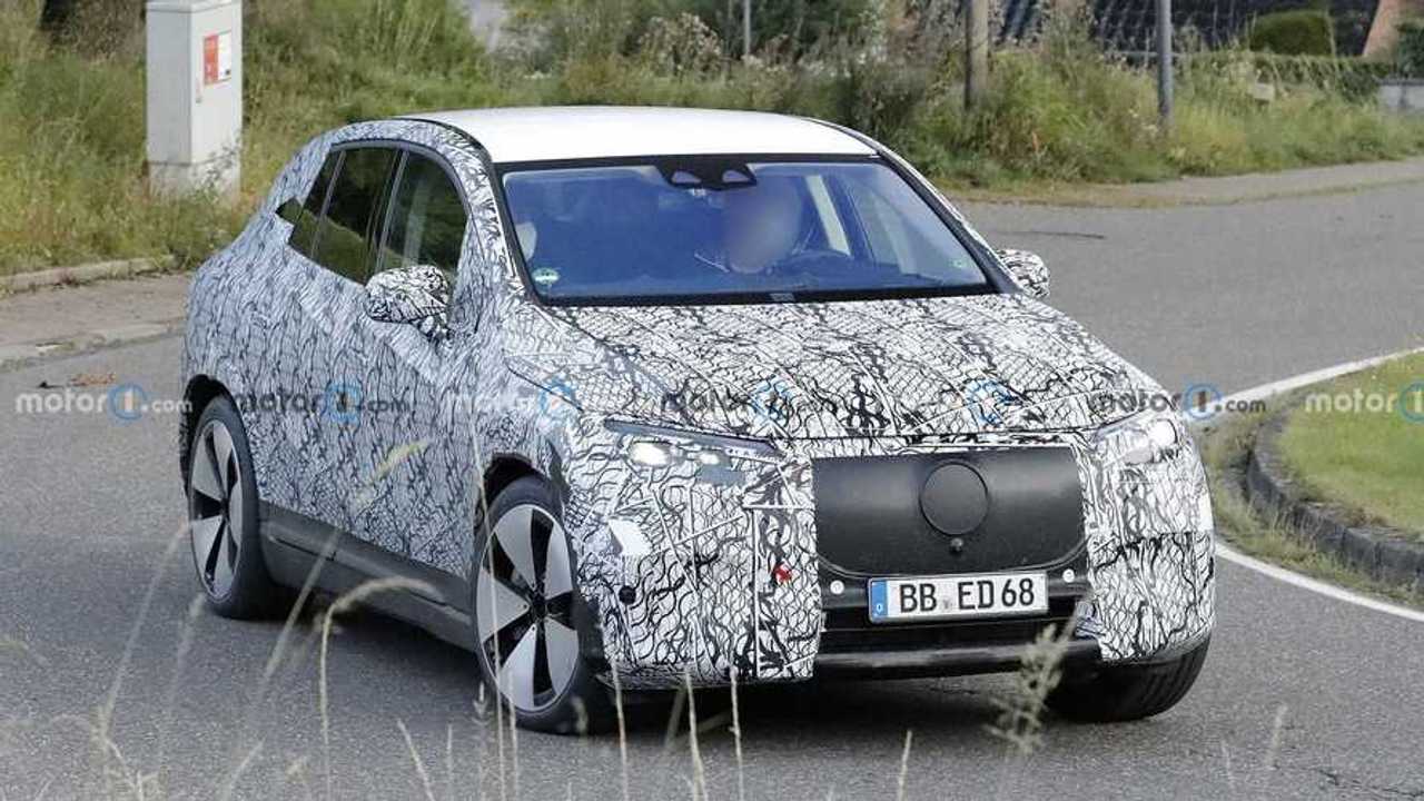 2023-mercedes-eqe-suv-spy-photo 