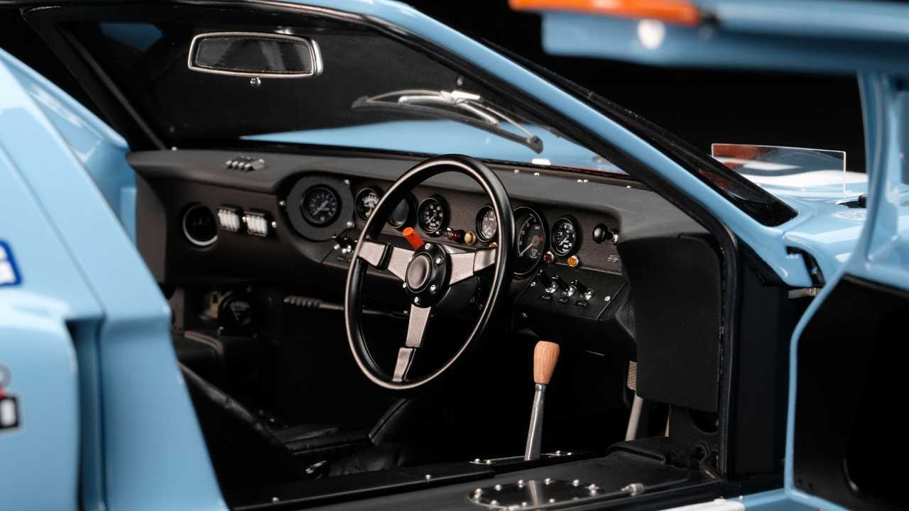 Ford GT40 escala 1:8 de Amalgam