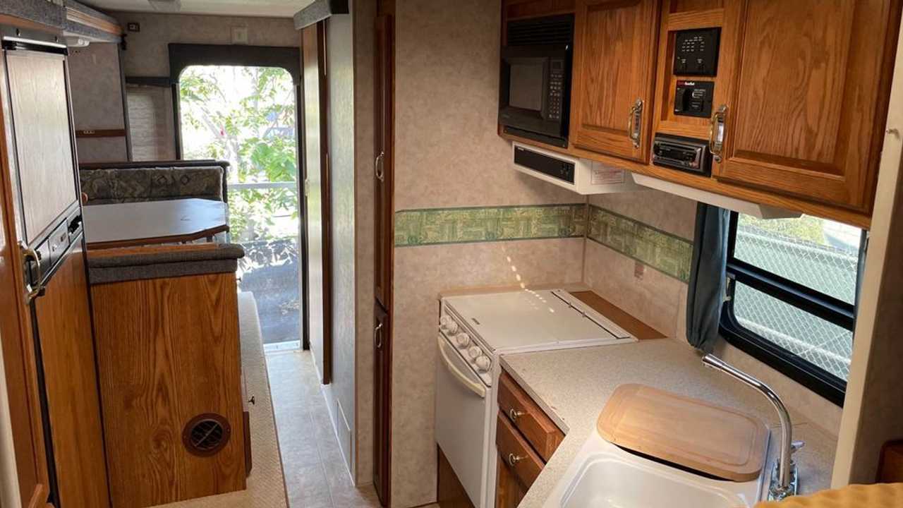 Custom International 9200 RV